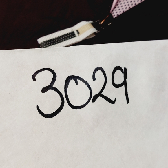 New Balance Women's Track Jacket Full Zip-Up Windbreaker 3029 - Picture 10 of 10